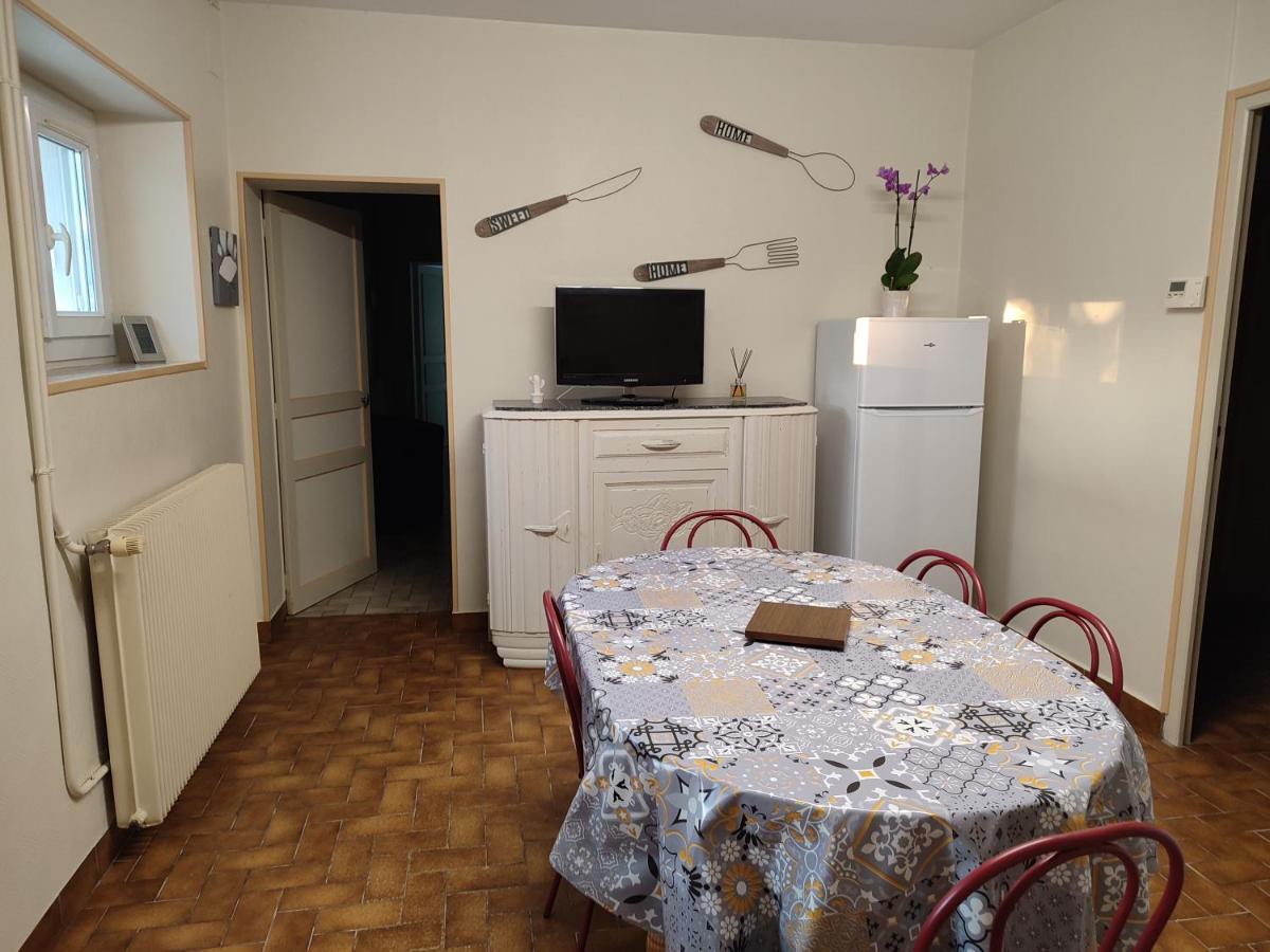 Gite Chez Jeannot Azay-le-Ferron Exterior foto